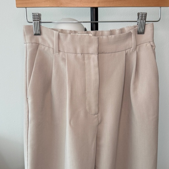 Abercrombie & Fitch Wide-Leg High-Rise Pants in Light Beige - Picture 2 of 5